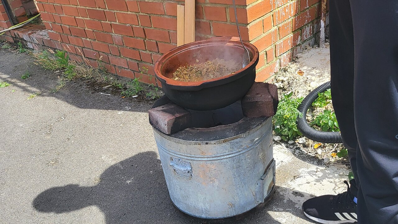 Cooking on the Side of the road