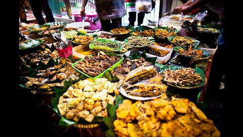 Kuliner Khas Tanah Jawa P1 l Soto Betawi - Kerak Telor