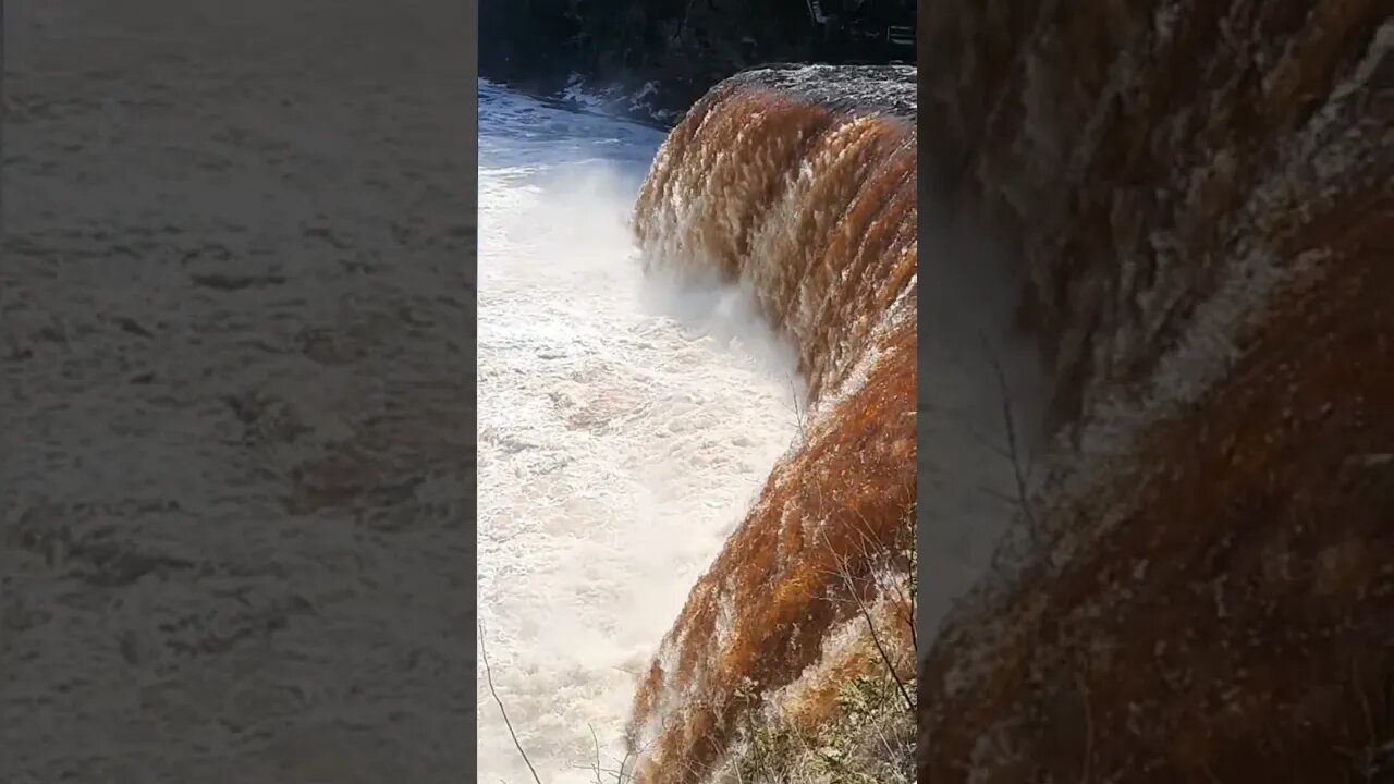 Tahquamenon Falls slow motion