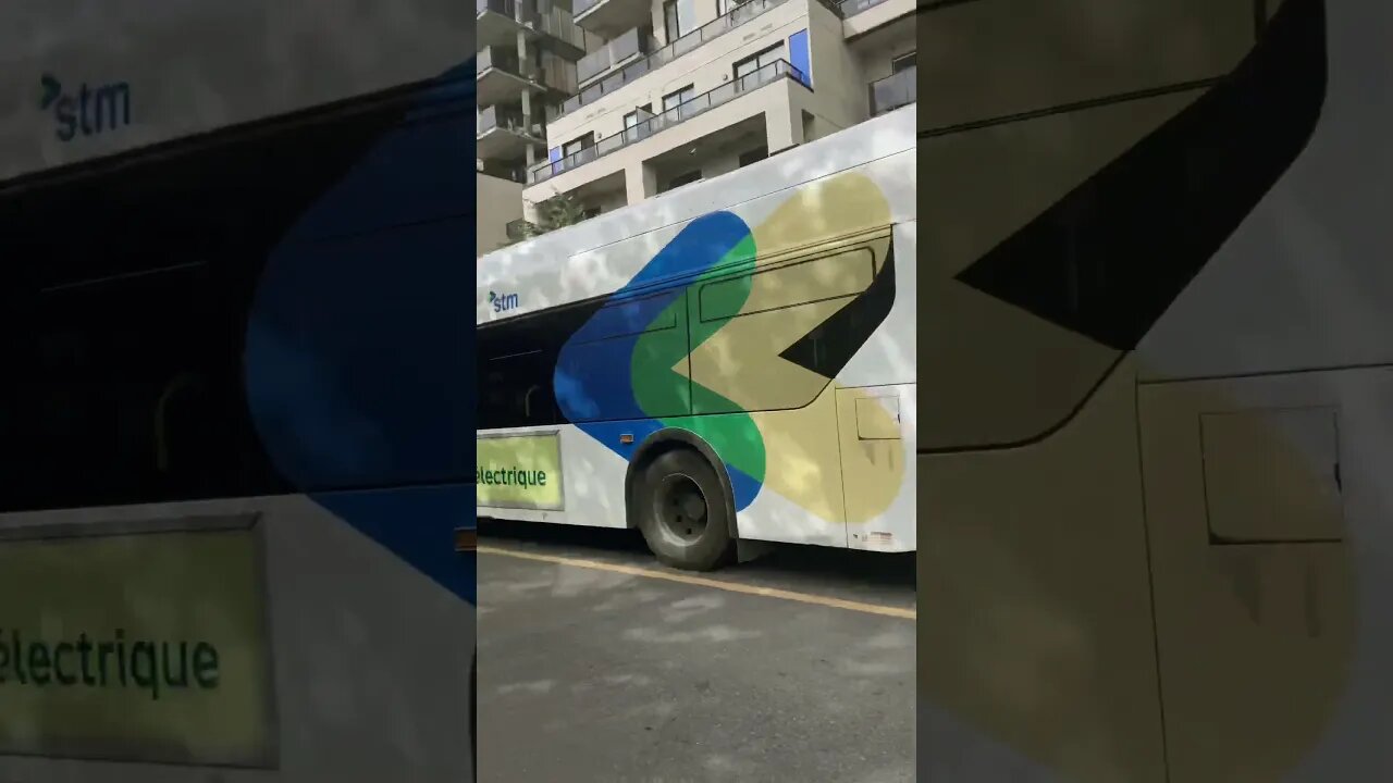 Montréal new high-tech electric bus #viralvideo #train #montreal #subway