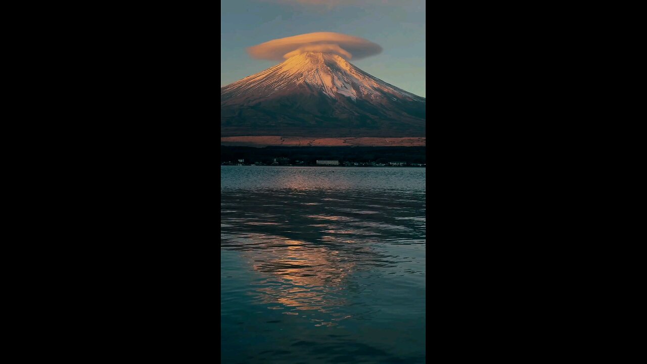 Morning clouds on Fujisan #reels #travel #mtfuji #japan #cinematic