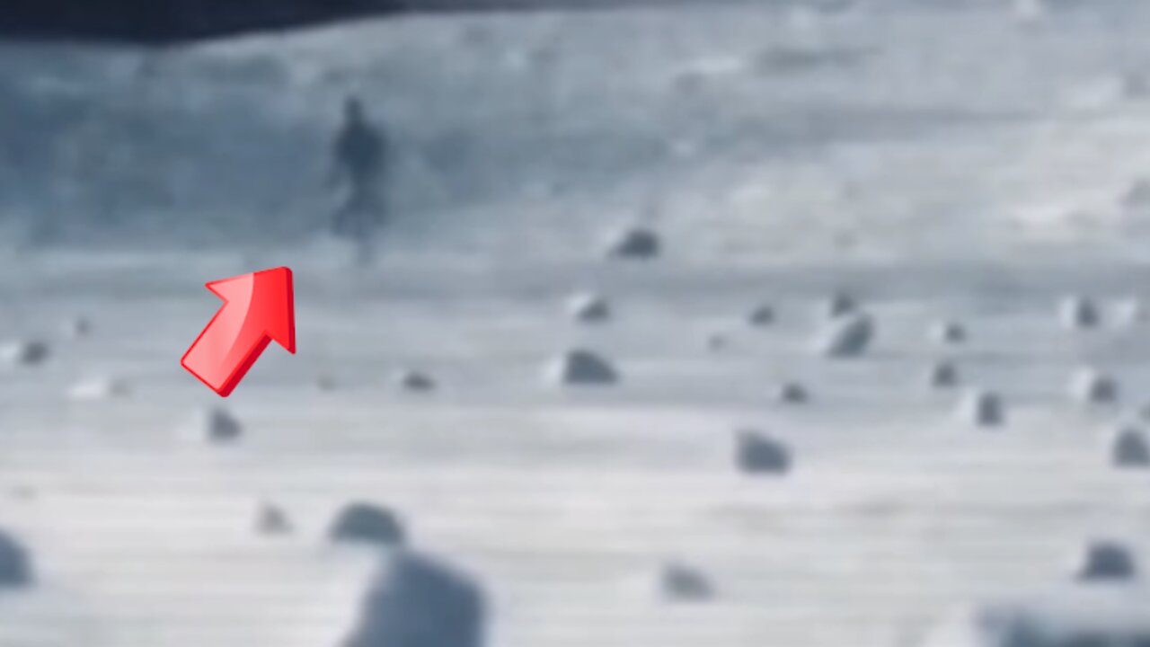 Apollo10 May 26 1969 found an inhabitant on the moon! Are they aliens? [Space]