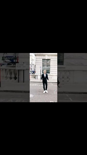 is it OK to date multiple people at once? Here is a very simple answer 🙌🏻🙌🏻#question #dating