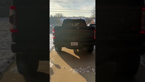 Ford Raptor R cold start