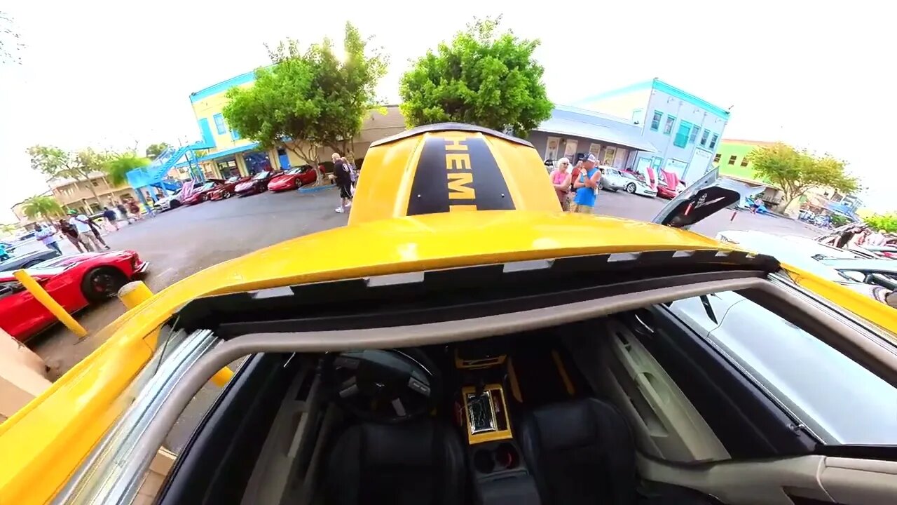 2006 Dodge Charger Top Banana = #dodgecharger #carshow #insta360