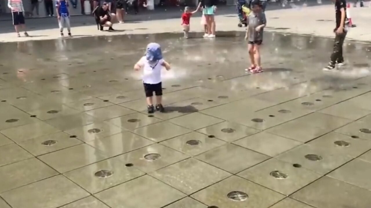 Babies Playing Water In The Pool Video 2021