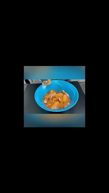 The best ever spicy fried chicken | @spicejamaica on IG 🌶🍗 #shorts