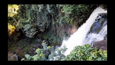 CACHOEIRA LINDA