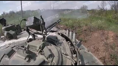 Russian BMP-3 strikes at firing points of snipers of the Armed Forces of Ukraine near Popasna