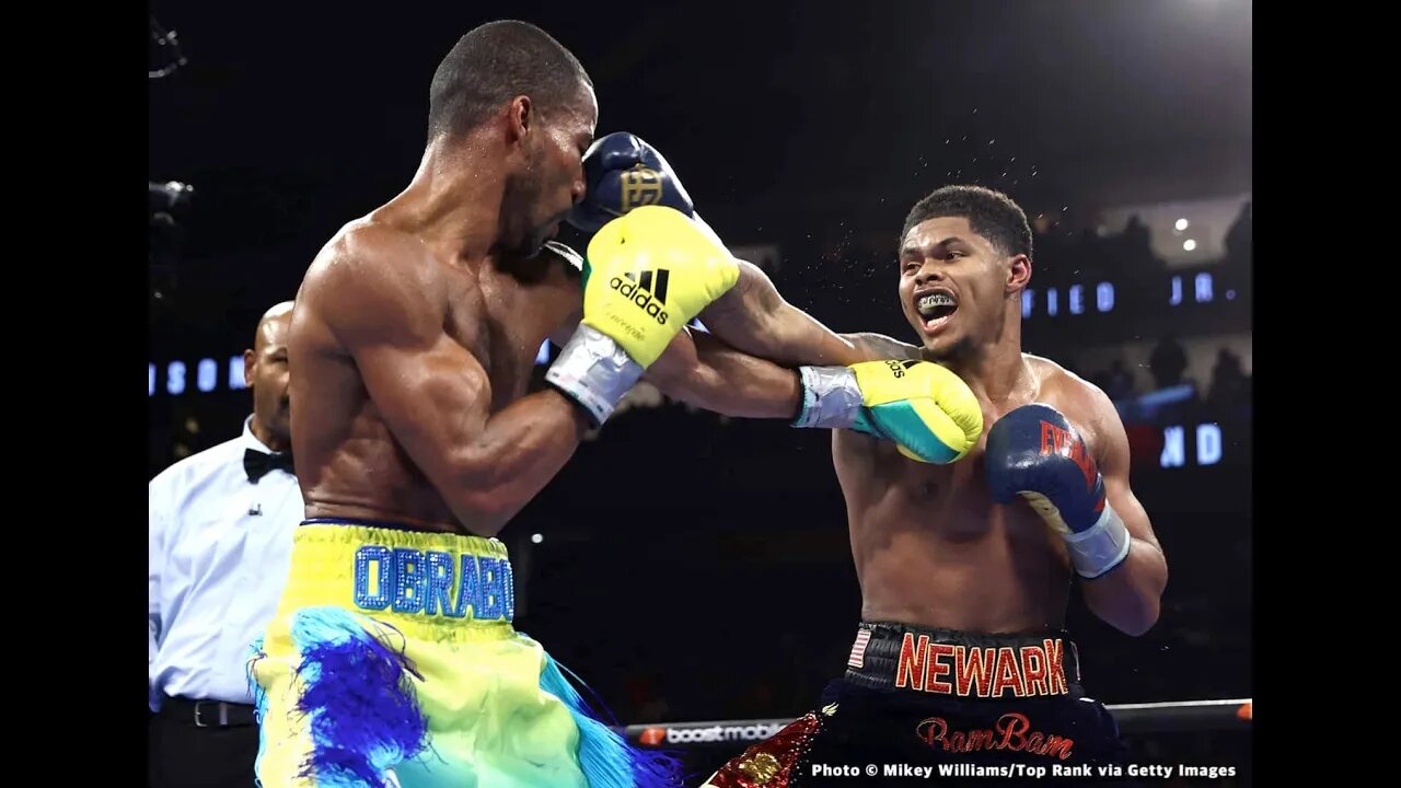 Shakur Stevenson smokes Robson