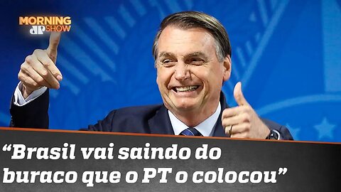 Bolsonaro comemora alta do PIB: “O Brasil vai saindo do buraco em que o PT o colocou”