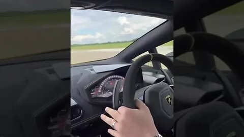 193 MPH IN LAMBO