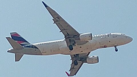 Airbus A320 PR-TYV coming from Recife to Fortaleza