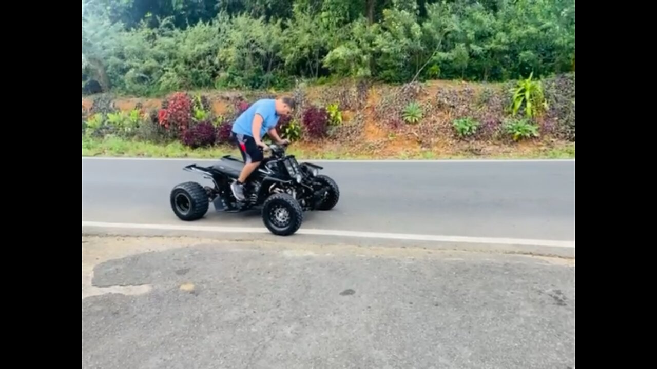 My friends yamaha banshee in Puerto Rico