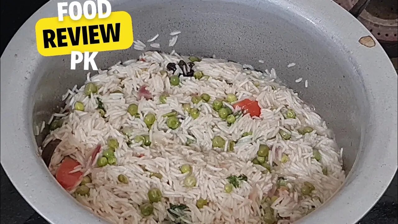 Matar Pulao (Peas Pulao) - A Delicious Indian Dish that's Easy to Make!