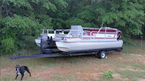 Cannon Farm - Pontoon, we got a new (to us) boat!