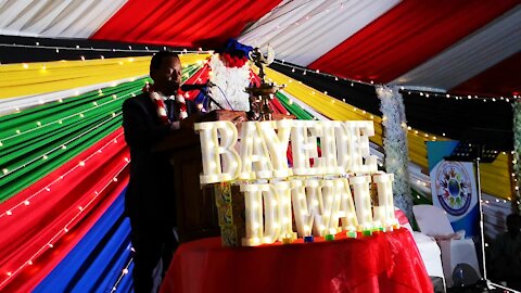 SOUTH AFRICA - Durban - King Goodwill Zwelithini hosts Diwali celebrations (Video) (Rh3)