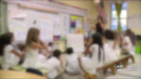 How will schools in Florida handle cases of COVID-19? For many, it remains unclear