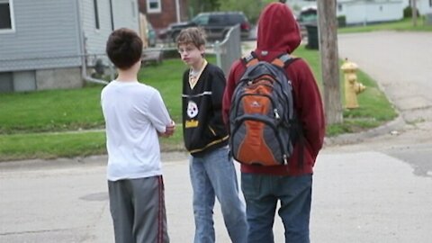 Bully kid got knock out!!!