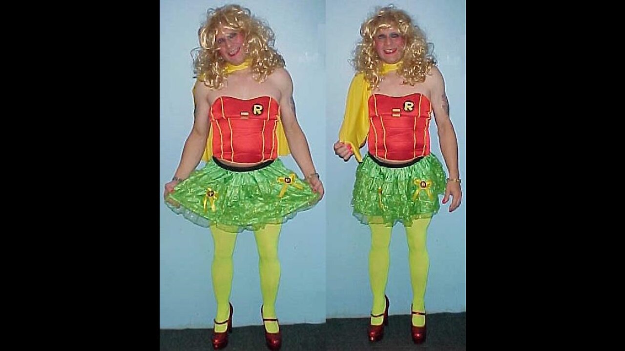 Batman & Robin costume. Robin's Girly Girl light green TOTO skirt R bows & yellow pantyhose,LOVE IT!