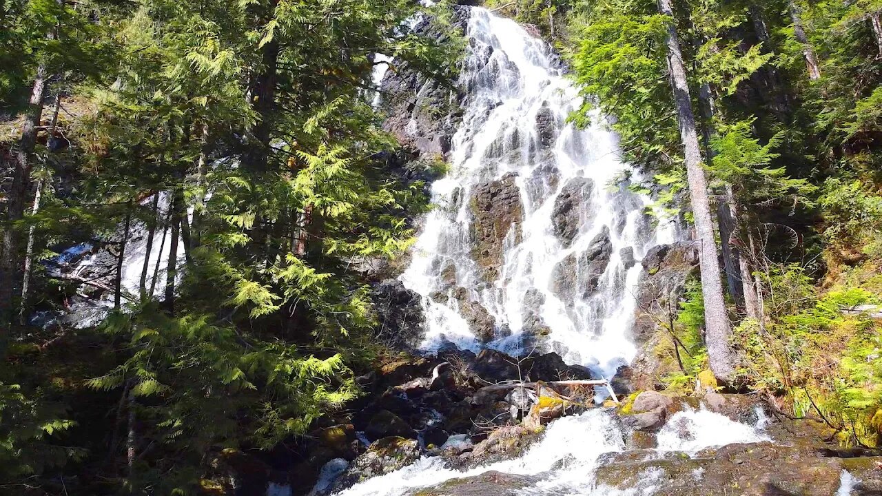 Finding a HIDDEN WATERFALL! | Louise Goetting Lake, Vancouver Island, Canada