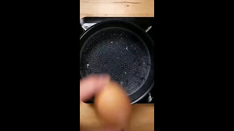 how to good peel an egg