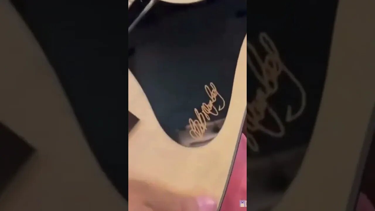 Wait for it...😱#shorts #guitar #djkhaled