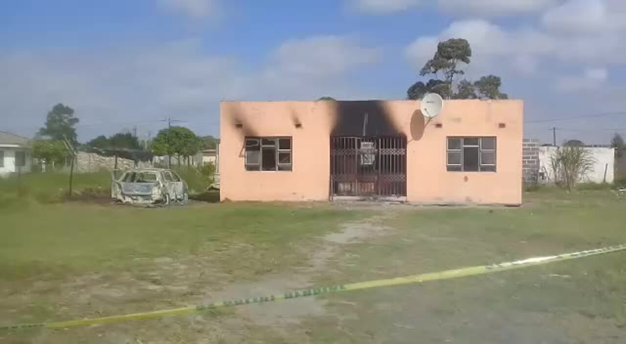 SOUTH AFRICA - KwaZulu-Natal - Four people killed in Empangeni (Video) (sW2)