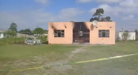 SOUTH AFRICA - KwaZulu-Natal - Four people killed in Empangeni (Video) (sW2)