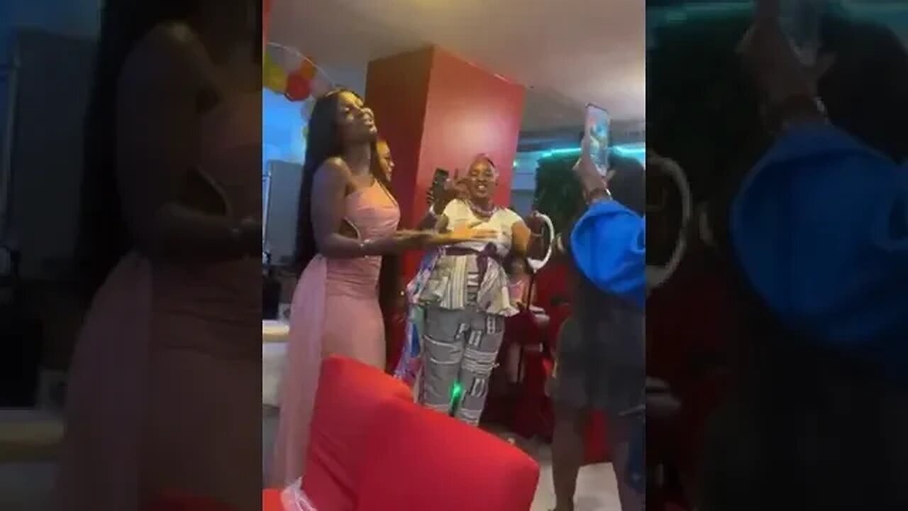Anniversaire Flore De Lille Veuve Joyeuse_Mon cerveau m’a violemment attaqué à chaque minute disant