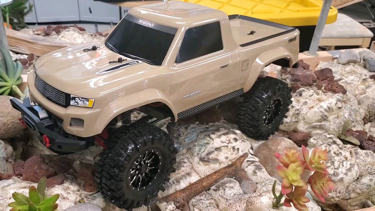 Traxxas TRX-4 Sport Test Run & Modification 1 & 2