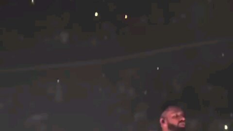 drake flashing
