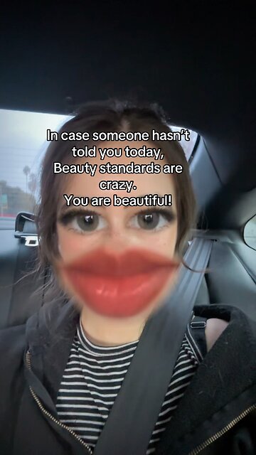 #beautystandards #beauty #latina #greeneyes
