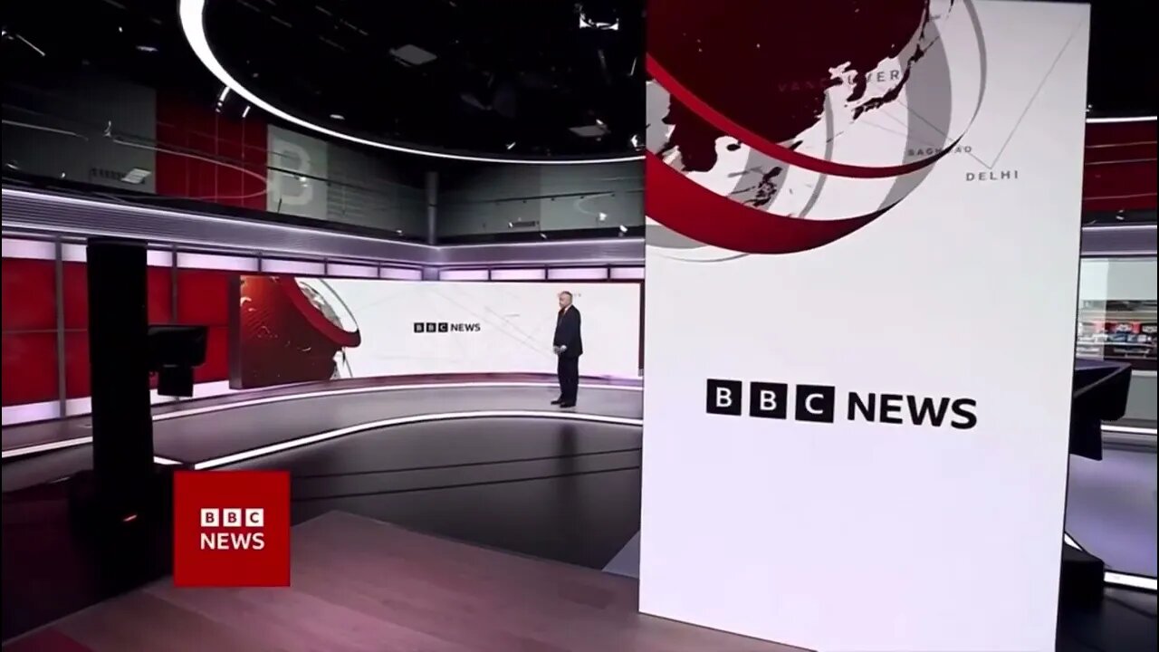 BBC News at Ten - New Studio - Opening Headlines