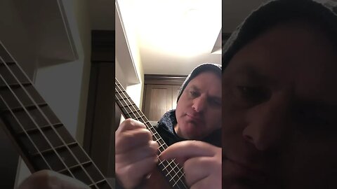 Ukelele finger taps