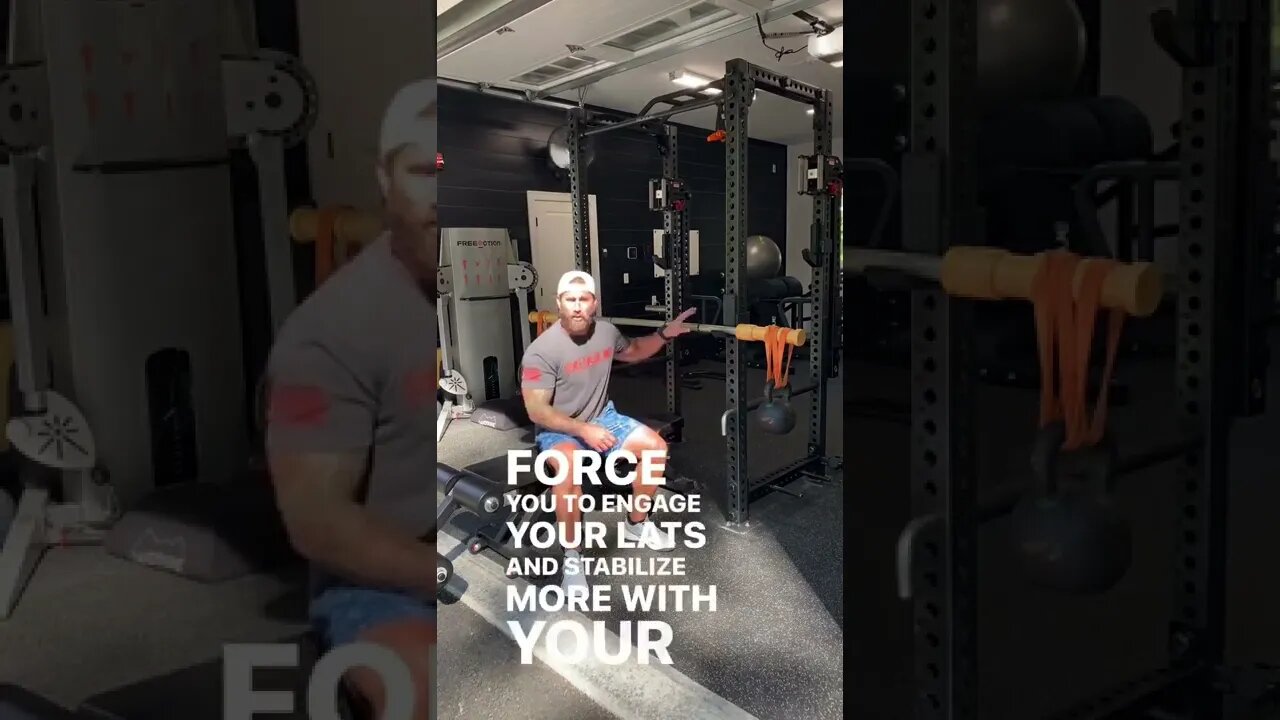 ENGAGE Your Lats! 👈#shorts