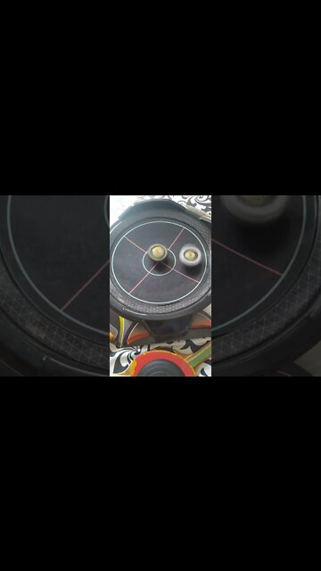 batalha de beyblade fafnir vs raphael (quem venceu essa batalha 🤔👀)