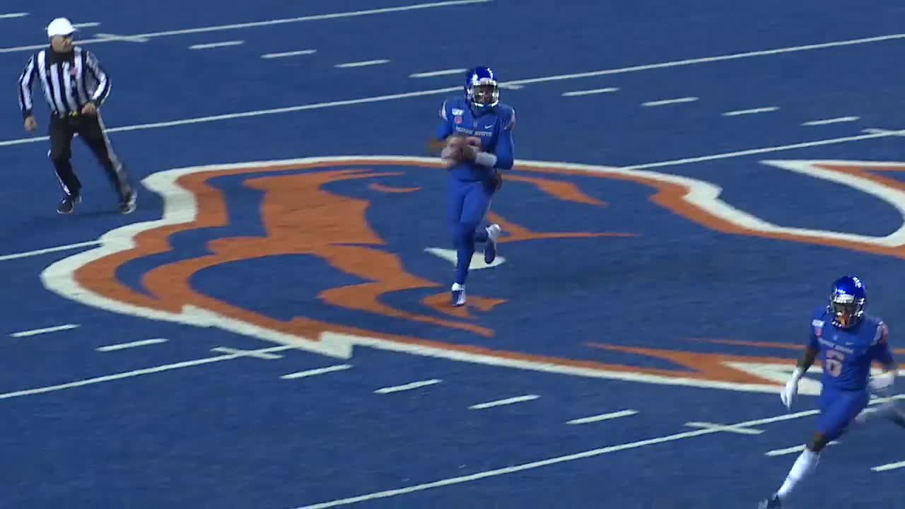 Boise State officially moves Jaylon Henderson to QB 1 ahead of Mountain West championship game