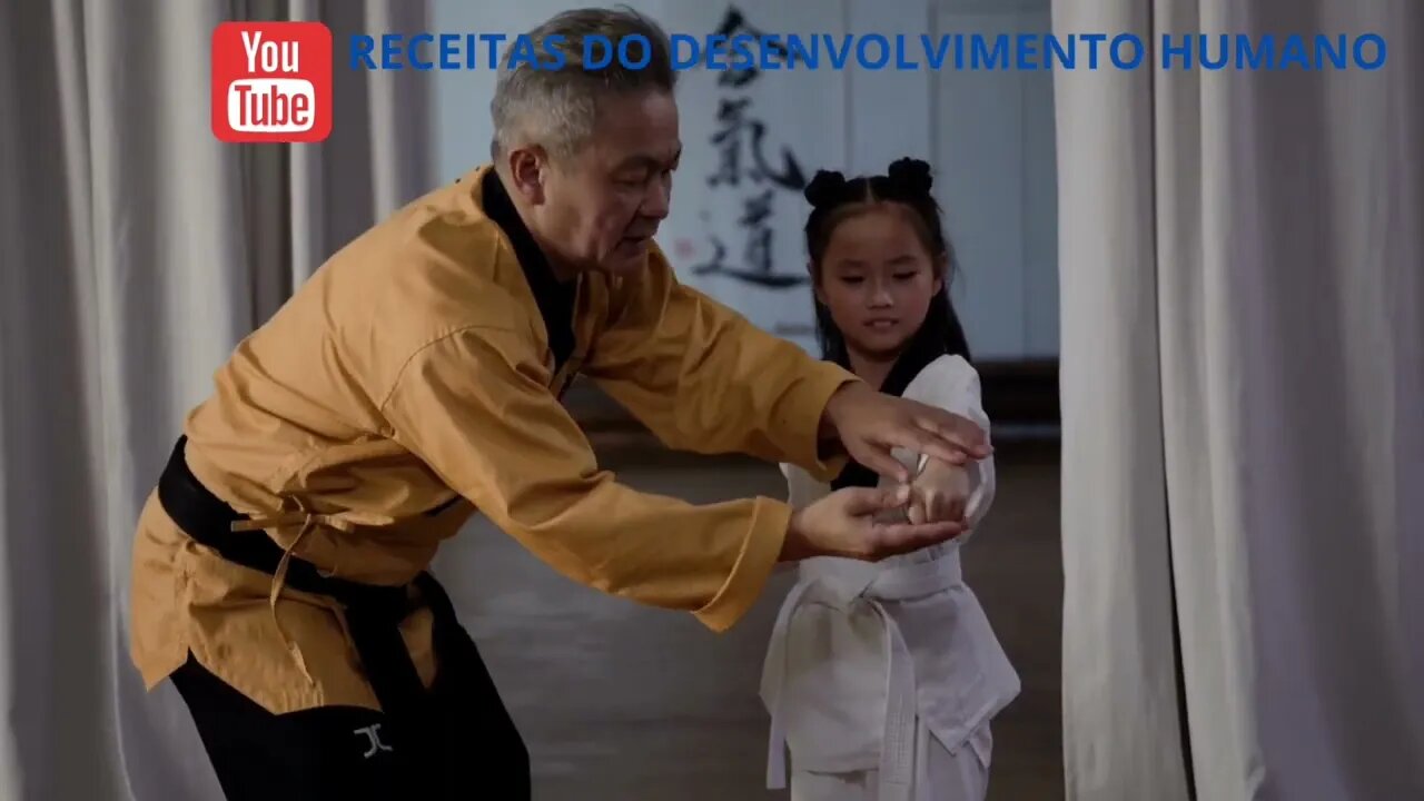 KARATÊ | DESENVOLVIMENTO HUMANO | ARTES MARCIAIS | FILOSOFIA DE ENSINAMENTOS | AJUDAR AS PESSOAS