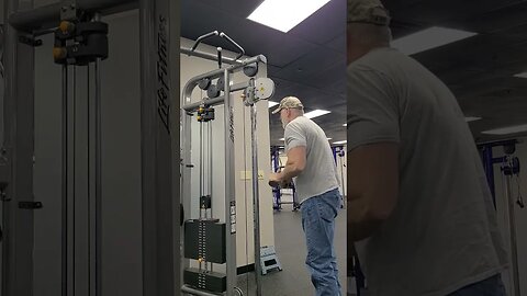 Triceps 💪 pull downs, Crazy 🤪 old man