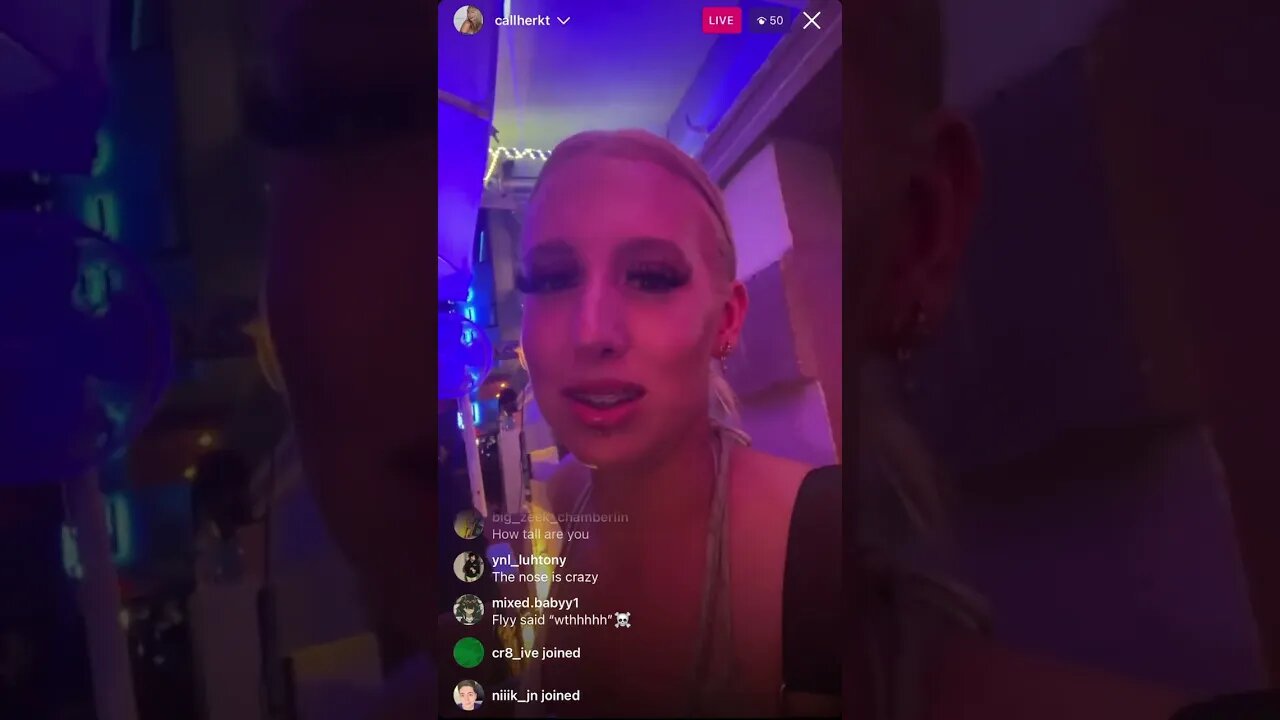 Island Boys Flyysoulja Trolls Spring Breaker Girls Trying To Link Him In Miami on IG Live (18/03/23)