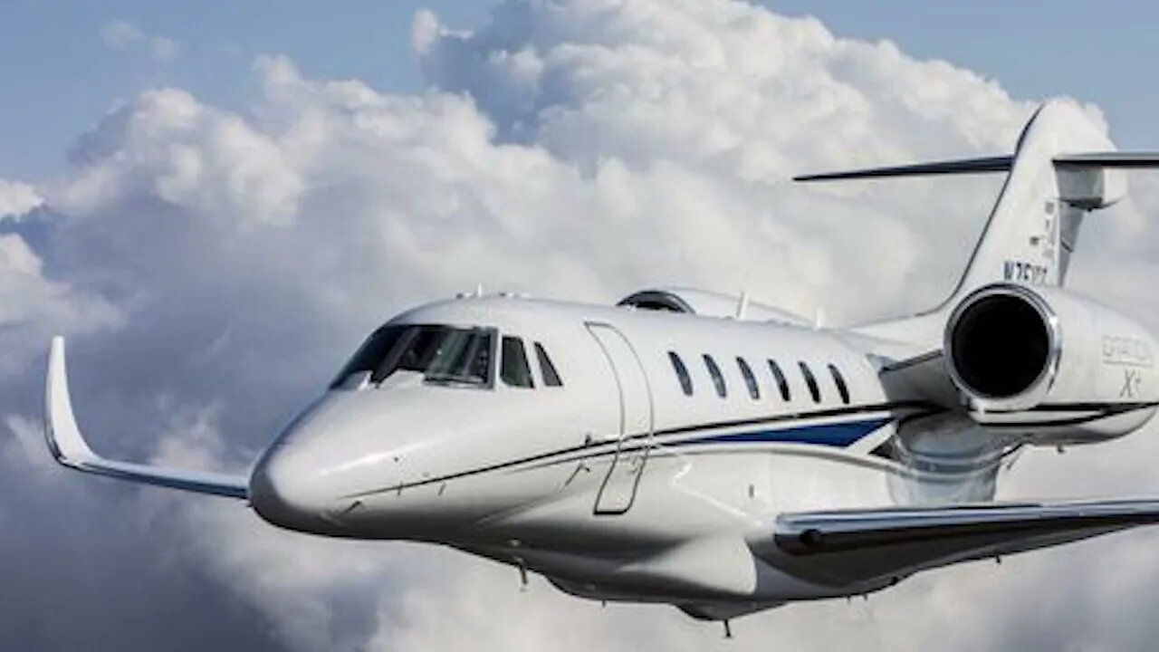 Airborne Elegance Jet Maneuvers