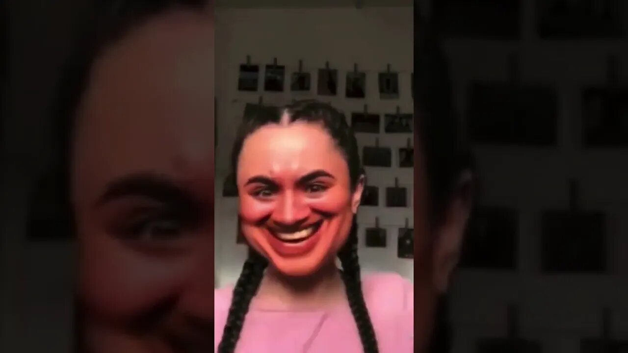 Girl looks like a Thwomp (Smiling version) #shorts