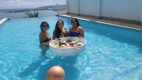 BEST FLOATING BASKETS BRUNCH EXPERIENCE IN JAMAICA