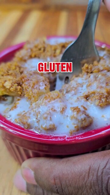 Apple Crumble with Coconut Cream