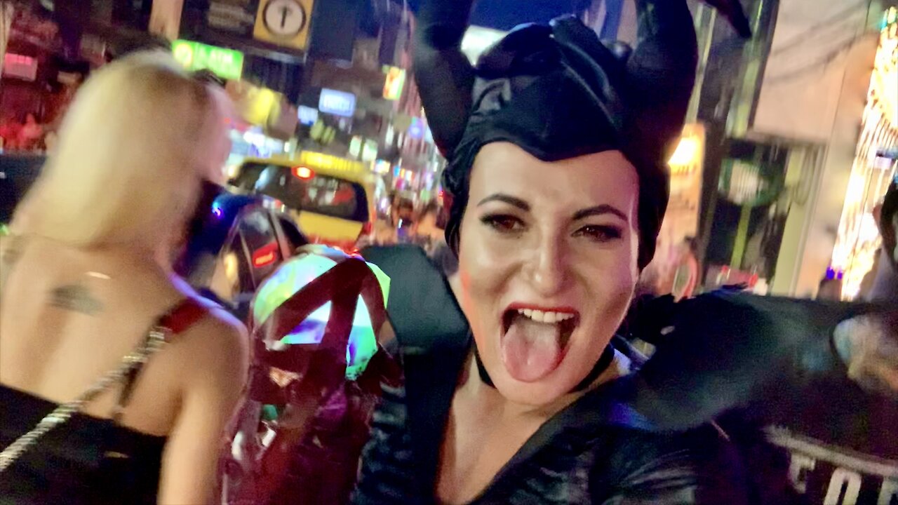 Halloween in Thailand & Pattaya Bikini Beach Run