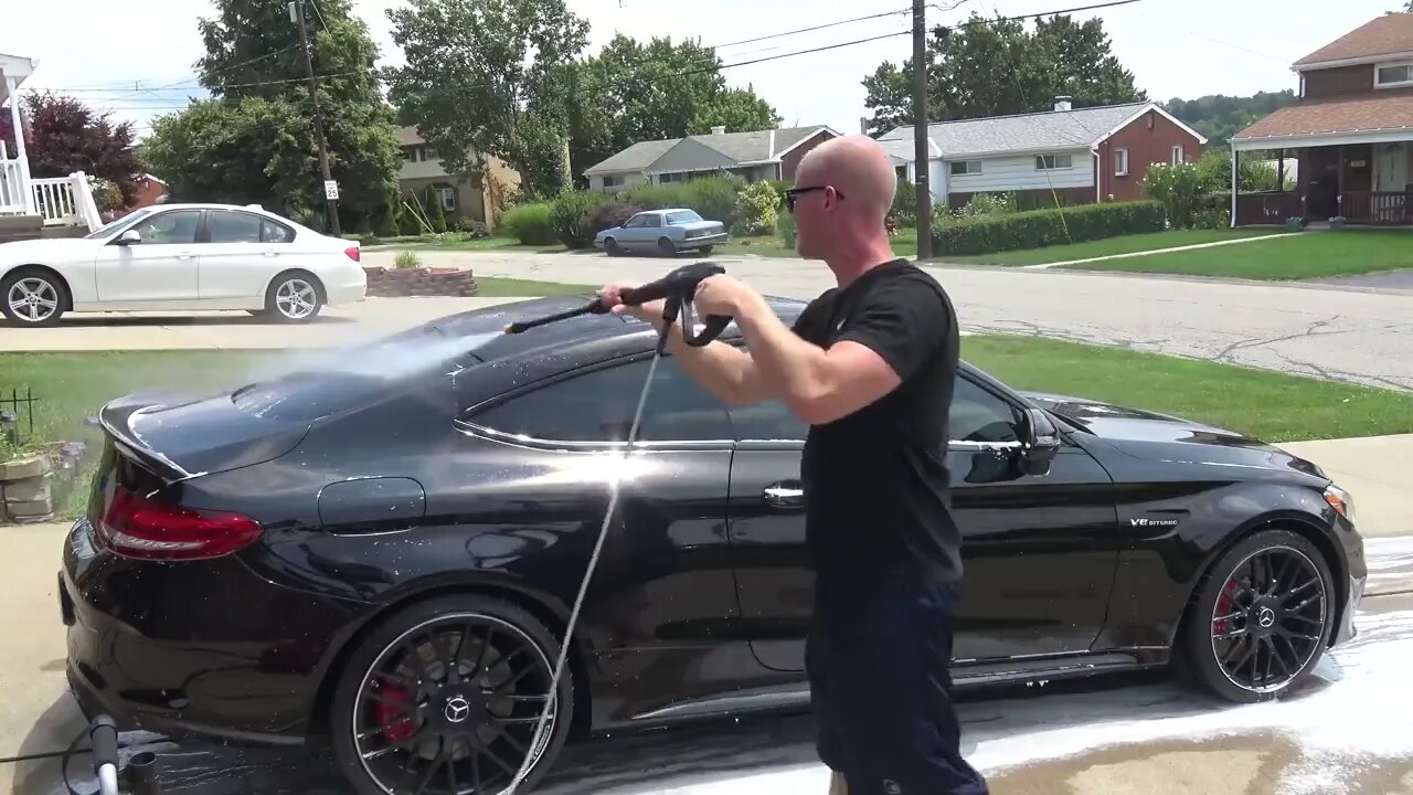 How To Properly Wash AND Dry Your Car WITHOUT Touching it! (No Swirl Marks)