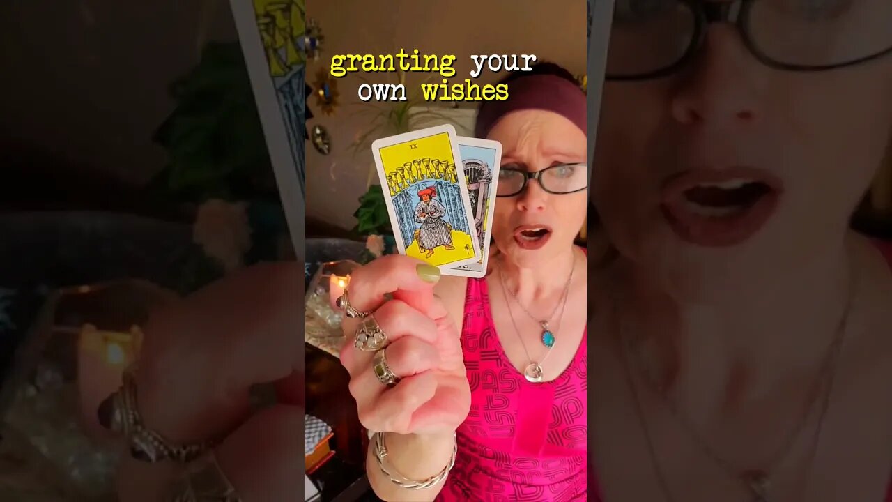 Tiny Tarot: 👸 👑 #lowkeymagickal #tinytarot #tinytarotpodcast #crystinasmart #abundance #dailytarot