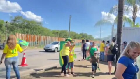 AGORA A VERDADE APARECEU O POVO FOI PARA RUA BRASIL PAROU AO VIVO RELATÓRIO FEITO!