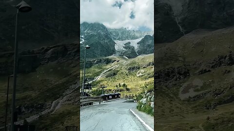 Matterhorn, Aosta Valley, Breuil-Cervinia, Italy 🇮🇹 #shorts #alps #trekking #hiking